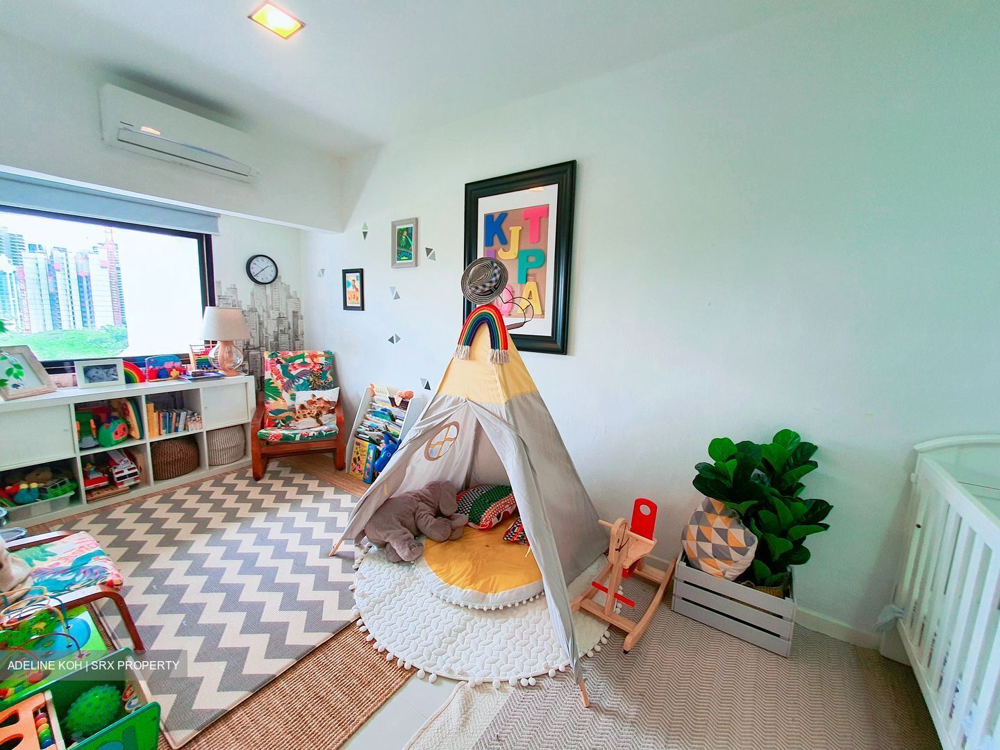Townhouse Apartments (D9), Apartment #607526341
